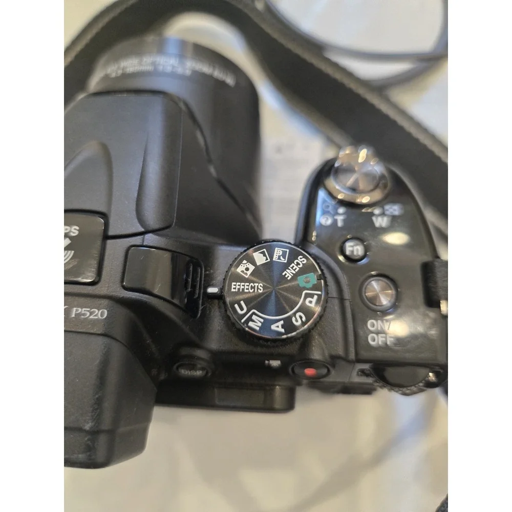 NIKON Coolpix P520 Digital Camera Black for PARTS/REPAIR - Black